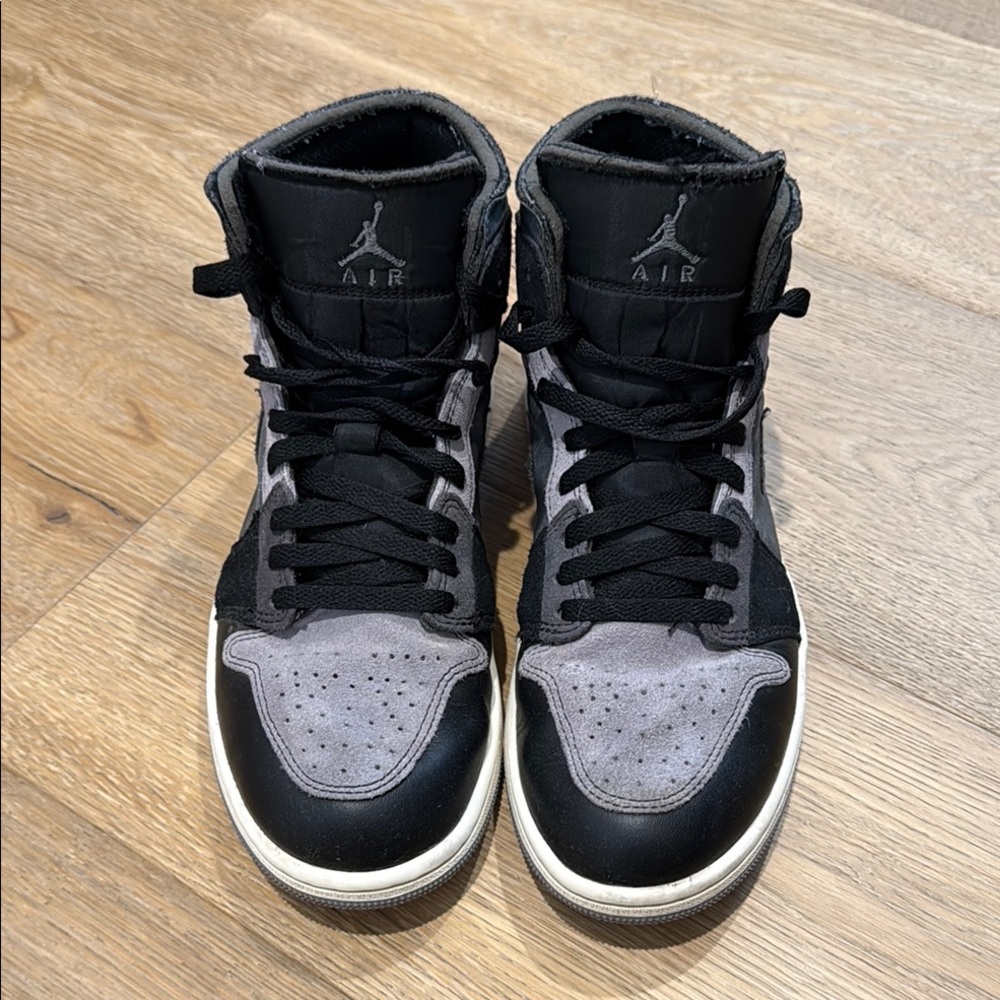 Men's Nike craft Jordan Mid.